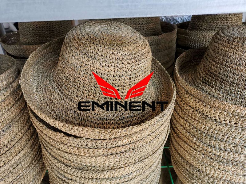 Crushable seagrass hats (6)